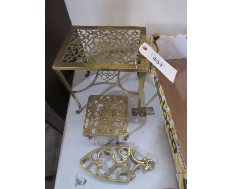  Sale Item:    3 BRASS TRIVETS   Vat Status:   No Vat   Buyers Premium:  This lot is subject to a Buyers Premium of 15% + Vat