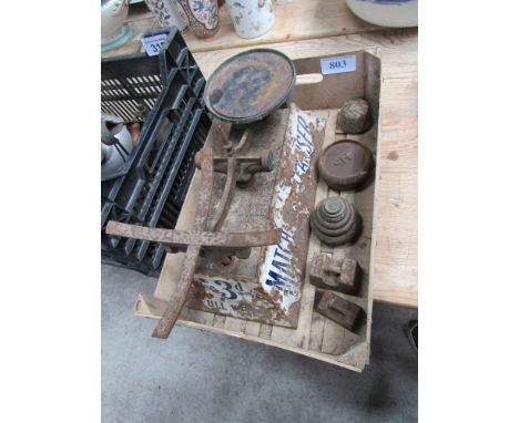  Sale Item:    ENAMEL SCALES & WEIGHTS   Vat Status:   No Vat   Buyers Premium:  This lot is subject to a Buyers Premium of 1