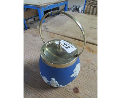  Sale Item:    WEDGEWOOD BISCUIT BARREL   Vat Status:   No Vat   Buyers Premium:  This lot is subject to a Buyers Premium of 