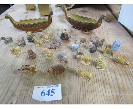  Sale Item:    ASSORTED WADE WARE (AF)   Vat Status:   No Vat   Buyers Premium:  This lot is subject to a Buyers Premium of 1