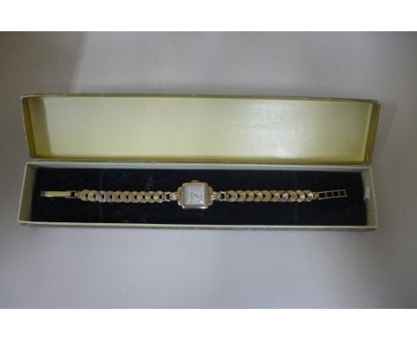 A 9ct ladies gold dress watch, manual wind total approx 16 grams, running order 