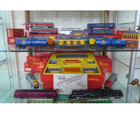 A Hornby OO gauge train set, to include transcontinental series, three locos, Roves Hopper car set station, rolling stock, mo