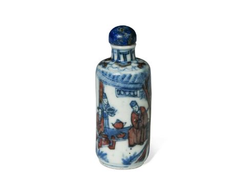 A Chinese blue and copper red porcelain snuff bottle, Qing Dynasty, 19th century, painted with scholars and an attendant taki