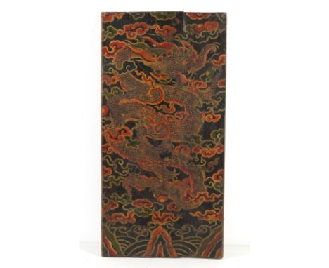 Himalayan Art A lacquered panel with dragonTibet, 19th century. . Cm 49,50 x 97,00. small panel decorated in brightly colored