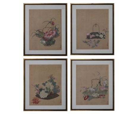 Chinese Art A group of four paintings on silk depicting flowers.China, Qing dynasty, XIX century. . . Cm 32,50 x 41,00. Signe