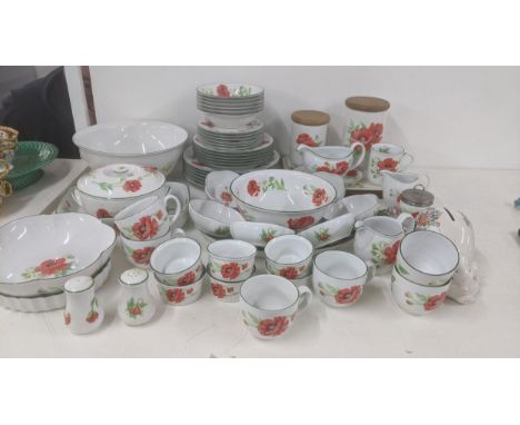 Royal Worcester part dinner/tea service in Poppies pattern to include cups and saucers, dinner plates, salt and pepper pot an
