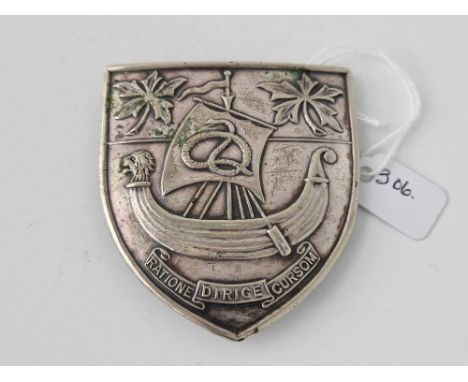 A sterling silver vintage nurses buckle 30 gms