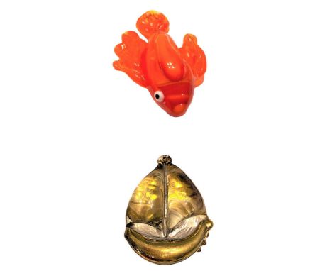 2 Large realistic shaped modern artist lampwork glass buttons.This lot includes beautifully hand crafted glass lampwork butto