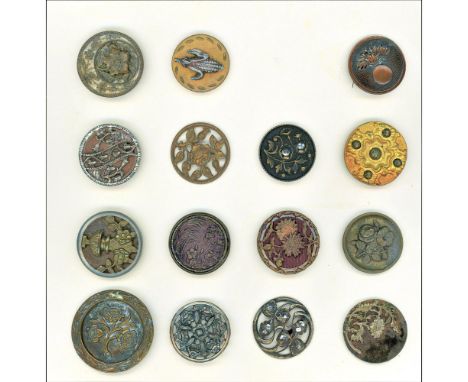 52 S/M/L 19th century metal buttons including pictorials.This lot includes a set of steel and brass fan buttons, several cut 