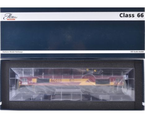 A Hattons Originals OO gauge model railway trainset locomotive engine No. H4-66-008&nbsp;Class 66 66033 in Euro Cargo Rail li