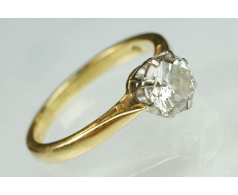 Diamond solitaire 18ct yellow gold ring, the round brilliant cut diamond weighing approx 1.0 carat, assessed clarity SI, claw