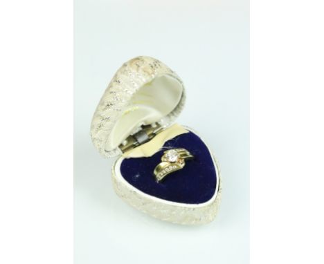 Diamond 18ct yellow gold solitaire ring, the round brilliant cut diamond weighing approx 0.60 carat, assessed clarity VS-SI, 