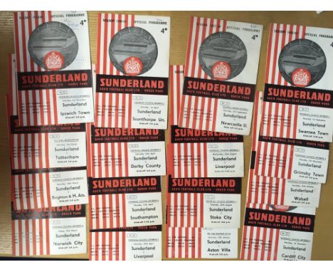 Sunderland Home Football Programmes: From the late 50s and early 60s to include 60/61 Tottenham FA Cup, 62/63 Aston Villa Lea