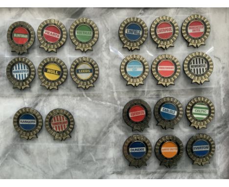 Tudor Crisps Set Of Football Badges: Very rare complete set of 20 very large rosette style pin badges. Clubs include Manchest