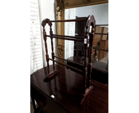 VINTAGE TOWEL RAIL