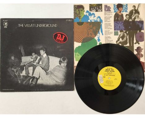 THE VELVET UNDERGROUND - S/T LP (US PROMO/ YELLOW LABELS - MGM - SE-4617). A sought-after original US promo LP pressing of Th