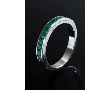Weißgold 750 Ring mit eingearbeiteter Smaragd Carré Leiste, 4,7g, Gr. 56