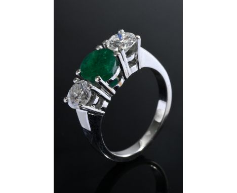 Weißgold 750 Ring mit Smaragd (ca. 0.80ct) und 2 Brillanten (zus. ca. 1.08ct/SI und P1/TCR), 5,7g, Gr. 53
