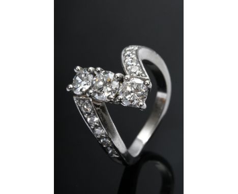 Asymmetrischer Platin Ring mit Brillanten (zus. ca. 1.50ct/SI-P1/W-TCR), 8g, Gr. 53