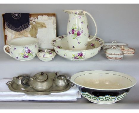 A mixed lot to include a hammered pewter tea set comprising a tea pot, milk jug and sucrier all with hammered finish, a four 