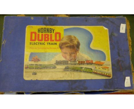 A Hornby Dublo electric train set, London Midland livery 