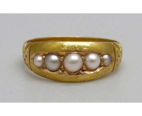 A 15ct gold and seed pearl ring, 2.5g, K 