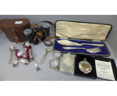 A cased set of Perl binoculars, 8 x 30, a plated fish knife and fork servers, cased, other plated grapefruit spoons, hip flas