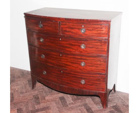 3'6 late Georgian mahogany bow fronted chest of 3 long and 2 short drawers standing on splayed feet 