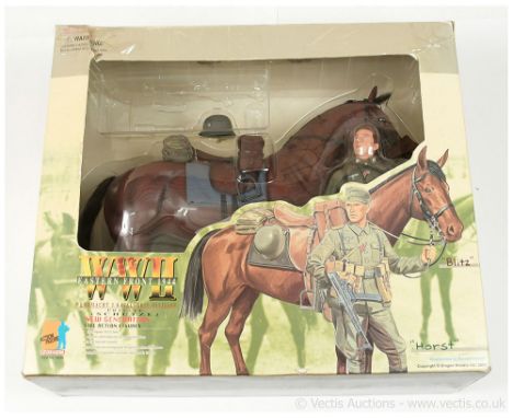 Dragon New Generation 1/6th scale Figures 70020 WWII Eastern Front 1944 Wehrmacht 3 Kavallerie Division Private Schutze with 