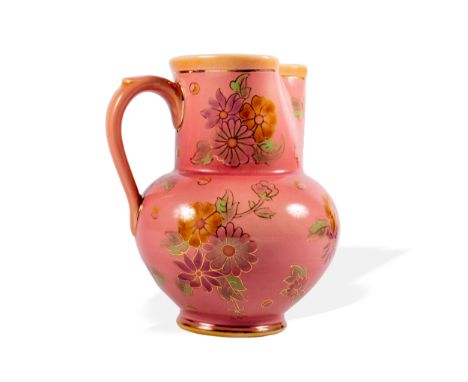 KrugZsolnay, PécsUm 1900Porzellan-Fayence, farbig und gold gemalter floraler DekorUnterglasurblaue Fünfkirchen MarkeHöhe 11 c