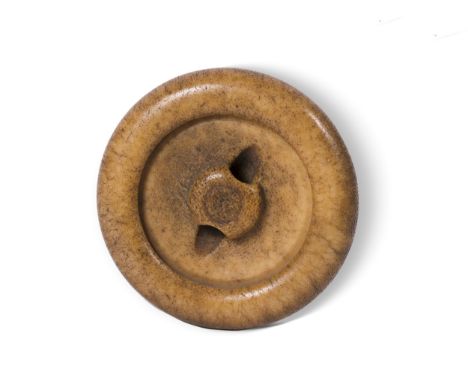 Netsuke ManjuJapanUm 1900Durchmesser 4 cm, Höhe 1,2 cm