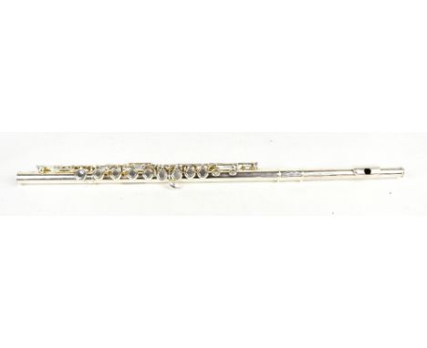 BUFFET CRAMPON; a cased 'Cooper Scale' flute, serial no. 724425.Additional InformationLight general wear.