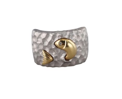  Metal  : 18k Gold   Designer  : Not Signed   Gemstone  : Diamond eye   Measurements  : Ring size 7,ring is 15mm wide.     Ma