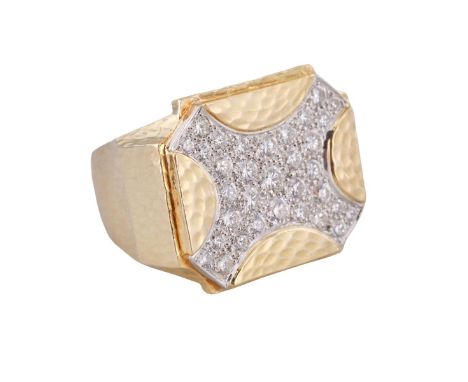  Metal  : 18k Gold/ Platinum   Designer  : David Webb   Gemstone  :  Diamonds approx. 3.20ctw.   Measurements  : Ring size 6.