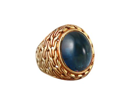  Metal  : 18k Gold   Designer  : John Hardy   Gemstone  : London blue topaz cabochon 16 x 13mm.    Measurements  : Ring size 