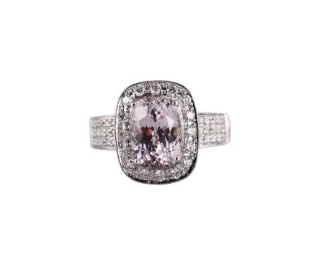  Metal  : 18k Gold   Designer  : Not Signed   Gemstone  : Light pink sapphire 4.59ct, Diamonds 0.57ctw.    Measurements  :  R