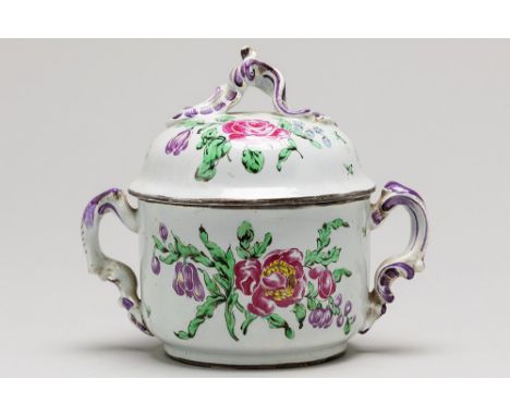 18th Cent. "Veuve Perrin" marked tureen with its lid in ceramic from MarseilleVEUVE PERRIN (1709 - 1794) achttiende eeuwse ge