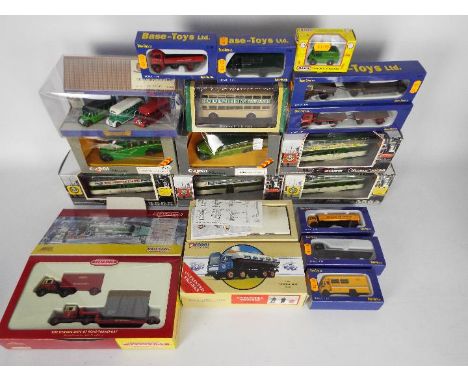 Corgi, Oxford Diecast, Base Toys, Atlas Editions, Other - 18 boxed diecast model buses and trams in various scales. Lot inclu