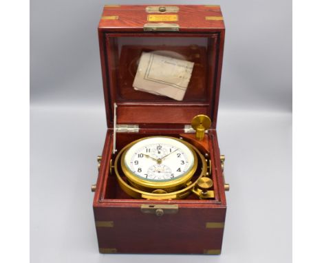 POLJOT Marinechronometer Nr. 14778,  UDSSR um 1990, 3-tlg. Holzkasten m. Messingecken, orig. Transportkasten, kardanisch aufg