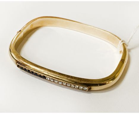 14CT GOLD DIAMOND &amp; SAPPHIRE RECTANGULAR BANGLE - APPROX 13 GRAMS