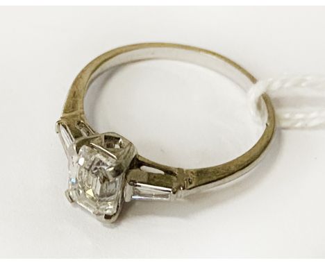 PLATINUM &amp; BAGUETTE DIAMOND RING SIZE L - APPROX 1 CARAT