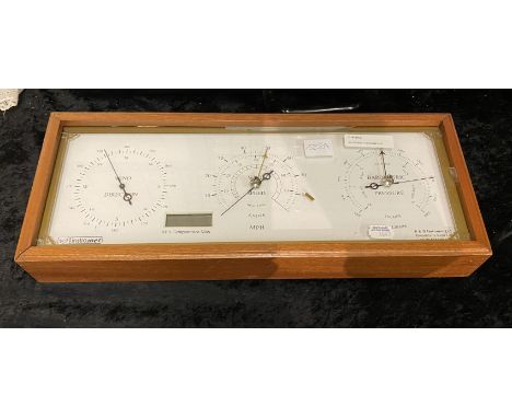 INSTRUMENT BAROMETER