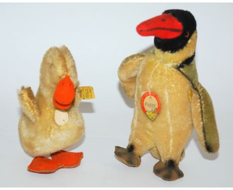 EIGHT VARIOUS STEIFF ANIMALS comprising, Gaty, Jocko, Peggy, Joggi, Froggy, Maxi, Duckling and another with chest tags and la