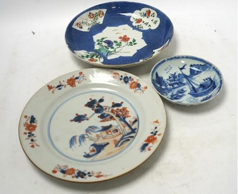 A Chinese powder blue famille verte dish, Kangxi period, a Yongzheng Imari plate and a Kangxi blue and white saucer, largest 