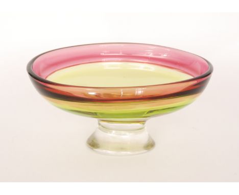 A large post-war Italian Murano glass bowl designed by Antonio Da Ros for Cenedese with a tapered oval foot below a large ova