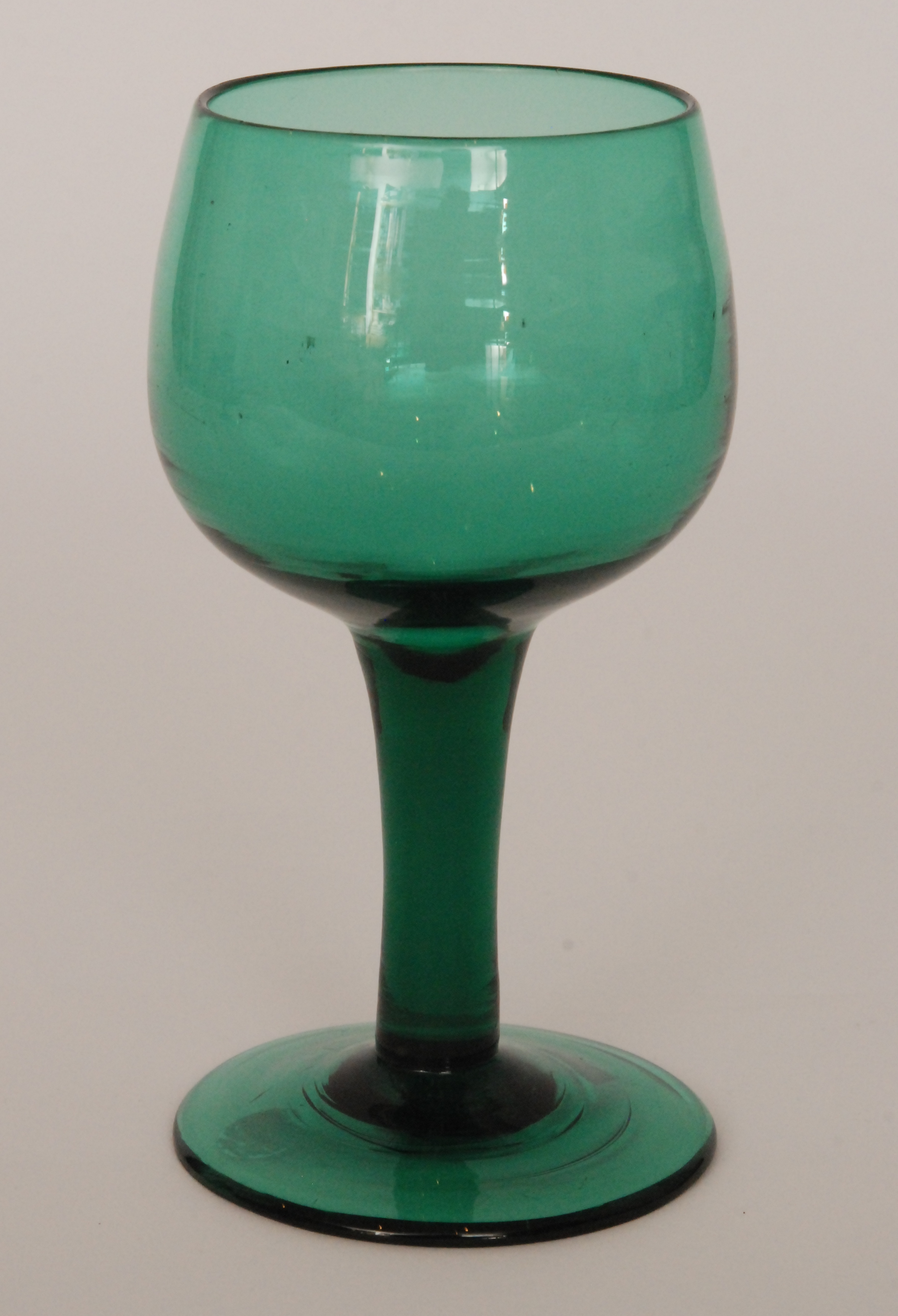 An 18th Century Mead drinking glass circa 1760, large cup bowl above a