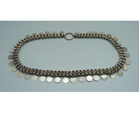 A white metal collarette, (tests as silver), 44cm 