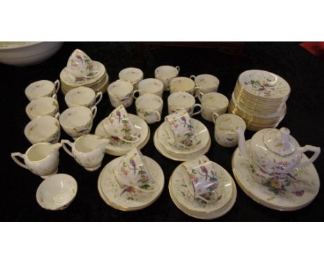 Extensive Victorian Copeland Spode dinner service Birds & Flowers pattern, comprising 13 dinner plates, 11 soup plates, 11 de