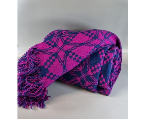 Vintage woollen fringed edge geometric design pink and dark blue ground Welsh tapestry blanket. (B.P. 21% + VAT)  No obvious 