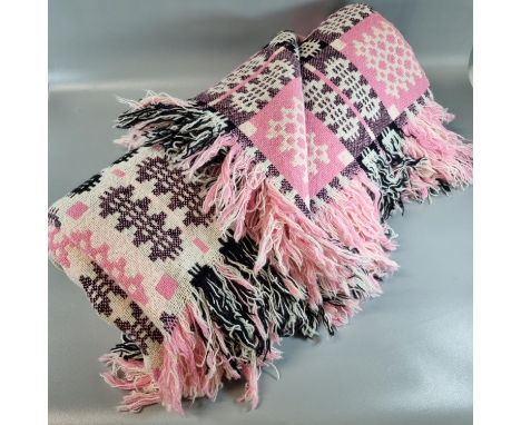 Vintage cream and pink ground woollen Welsh tapestry blanket with traditional Caernarfon design and fringed edge. (B.P. 21% +